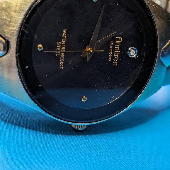 Armitron Diamond Watch Strong with Fancy Stain glass Rim Face Working - Picture 6 of 8